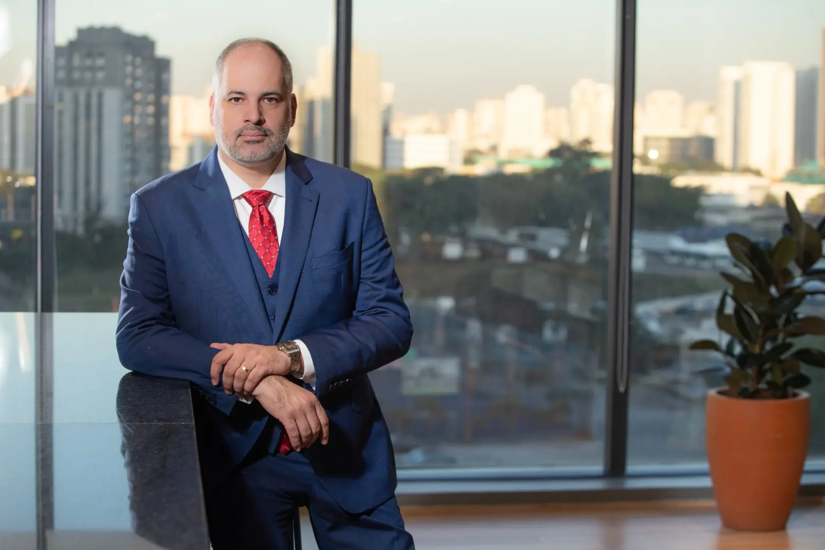 Dr. Sergio Pais Junior